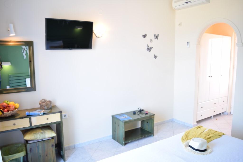 Christina Hotel Petriti Corfu  Exterior photo